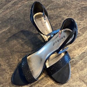 Smaller heel